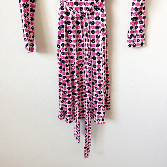 Diane Von Furstenberg Wrap Dress - Picture 4 of 12